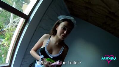 UNA CAMERIERA A KIEV NON PUÒ FARE A MENO DELLA PROSTITUZIONE [porno, sesso, scopate, russo, incesto, mamma, fatto in casa]