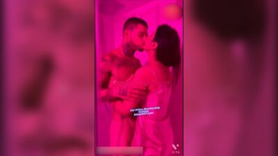 Meeti Kalher: Novo vídeo completo de sexo no chuveiro com um italiano 8