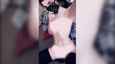 Tenderlybae-дің стримерлік ағынының ағып кетуі (порно)
