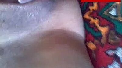 A vagina molhada e depilada de uma uzbeque atingiu o orgasmo (cazaque, quirguiz, tártara, turca, arménia, azerbaijana, daguestanesa, chechena, asiática)