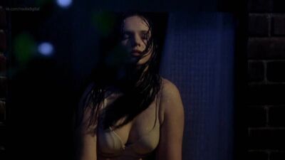 Ембер Тамблін — «Без сліду», 1 сезон, 16 серія (2003) HD 1080p. Оголена? Сексуально! Дивитися онлайн / Ембер Тамблін — «Без сліду»