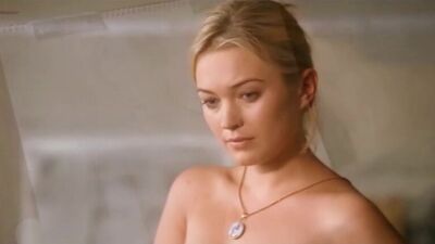 Софія Майлз оголена — «Таємниці художньої школи» (2006)