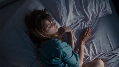 Сильвия Хёкс Нюд – Барлық сол күнбағыштар (2014) HD 720p