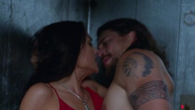 Christina Ochoa nago – Animal Kingdom – s01e06 (USA 2016) 1080p