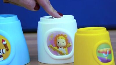 Cartoni animati per i più piccoli. Giochi educativi - La piramide. Giocattoli per bambini. Teatro delle marionette Cotoons