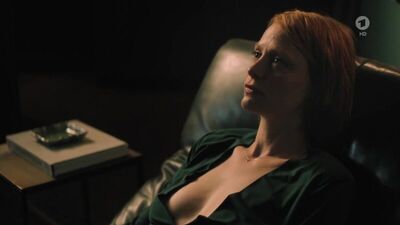 Katharina M. (Marie) Schubert Nude - Due (2017) HD 720p Guarda online / Катарина М. Шуберт - Двое