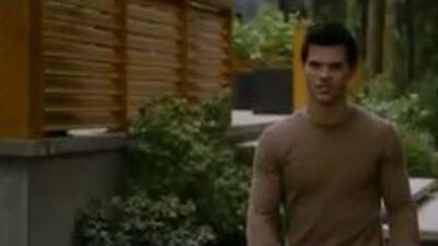 Crepúsculo. Saga. Amanhecer: Parte 2 - Teaser (Tradução amadora para o russo)