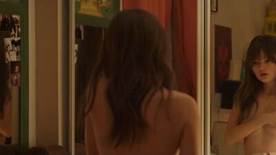 Ciara Bravo - Réparation de petits moteurs (2021)