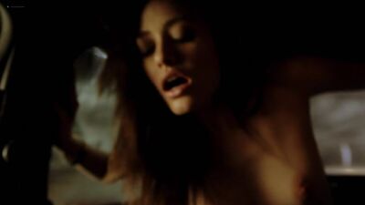 Emmy Rossum (scene di sesso di Emmy Rossum in "Shameless", stagione 1, episodio 3, 2011)