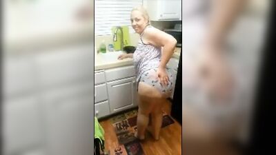 Avó de rabo grande com um negro, compilação