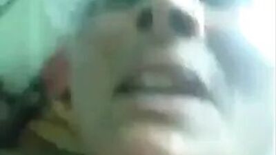Una zia punjabi matura fa un pompino e si fa scopare