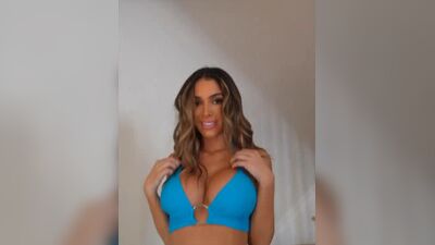 Lyna Perez - 40 anni
