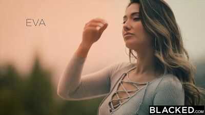 BLACKED: Ева Ловія зустрічається зі своїм колишнім з коледжу