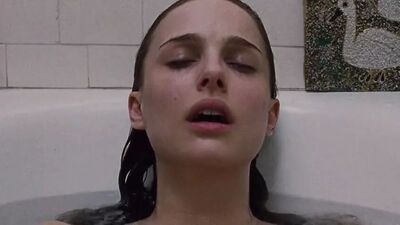 Natalie Portman, Mila Kunis – Black Swan (2010)