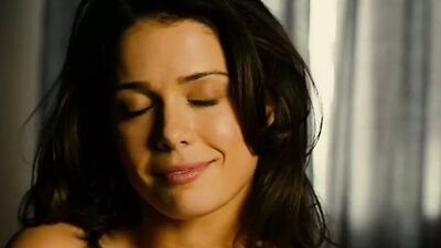 Ali Cobrin – Girlhouse (2014)
