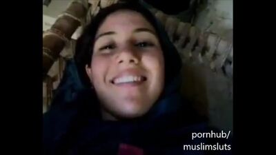 Wunderschöne pakistanische muslimische Schlampe – Titten, Brustwarzen, Muschi-Show [Desi, indische Schlampe, Sex, Porno, türkisch, ägyptisch, Kuwait, Dubai, arabisch, VAE]
