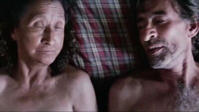 Old lady porn: Fucking a mature woman