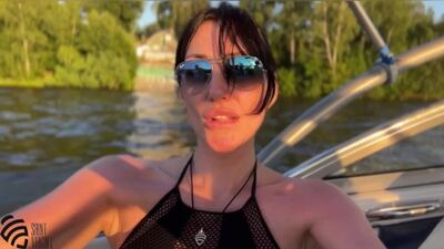 Бейтаныс адам мені бақытты етті