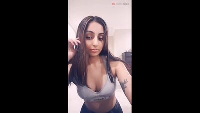 Vazou um vídeo MMS de uma rapariga indiana do TikTok