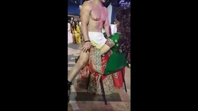 Rapariga indiana a curtir um stripper antes do casamento – filme indiano xxx.mp4