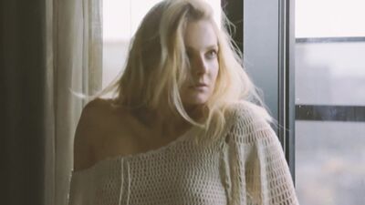 Eniko Mihalik Sensual - Playboy de dezembro de 2016 (1080p)