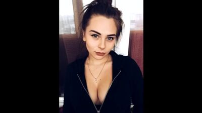 Michalina pokazuje nagie piersi na streamie; nagie gwiazdy, blogerki i streamerki bez ubrania; prywatny wyciek Michaliny