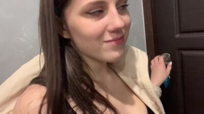 Tu comptais partir sans dire au revoir ? Et alors, on ne te fait pas une petite pipe pour finir ?