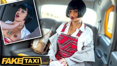 Un'esperienza esotica in un taxi abusivo