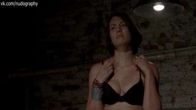 Lauren Cohan nackt in der Serie „The Walking Dead“ (2012) – Staffel 3 / Folge 7 (s03e07)