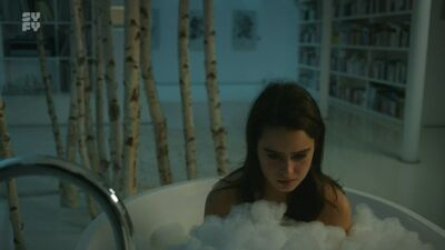 Розабелла Лауренті Селлерс оголена (прикрита) — «Спайди», 1 сезон, 7 серія (2020) HD 1080p Дивитися онлайн / Розабелла Лауренті Селлерс — «Спайди»