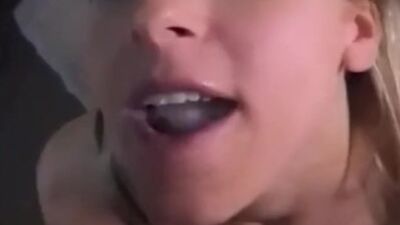 Heather Brooke implora di poter ingoiare lo sperma dopo il sesso anale