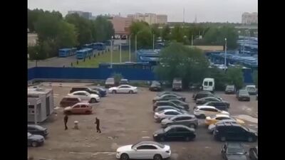Мәскеудегі атыс [Өлең жолдары мен соққылар]