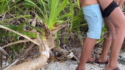 Un revolcón a orillas del océano