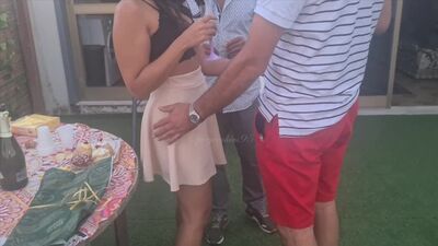 Festa para a esposa do cuckold