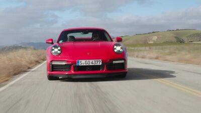 La nouvelle Porsche 911 Turbo S 2021 est magnifique en rouge