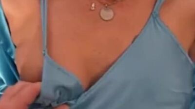 Une vidéo torride mettant en scène des amants passionnés