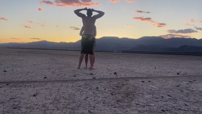 Hai perso a pallavolo, ora prenditi lo strap-on nel culo