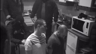 Oxymiron reçoit un brème de la part de Zhigan