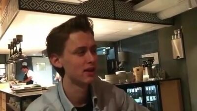 Henrik fala sobre o seu trabalho na SKAM e sobre a colaboração com Tarja