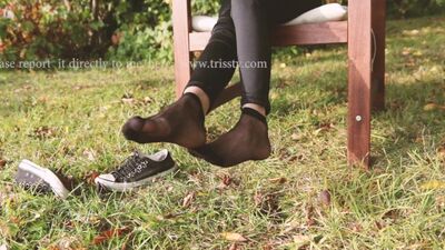 Me ha enseñado las piernas sin zapatos, son tan excitantes