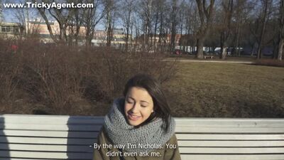 TrickyAgent – Izi Ashley – Nieśmiała ślicznotka rżnie jak dziwka
