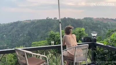 OnlyFans: corneo888 Wang Nam Khiao – „Niegrzeczny miś” w samochodzie, Yasothon