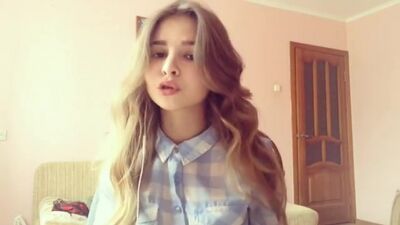Cantar - O gelo derrete (Uma jovem de 17 anos canta muito bem)