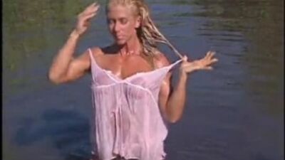 Denise Masino, Karen Konyha y Debi Laszewski - Músculo femenino