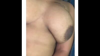 La modella di Instagram Oasi Das fa sesso con il fidanzato