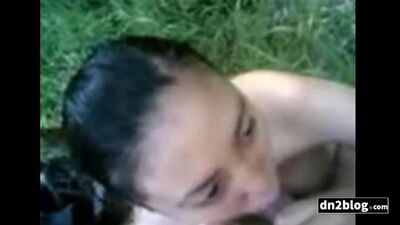 Menina malaia com uma verruga com capuz na bochecha - XVIDEOS.COM.mp4