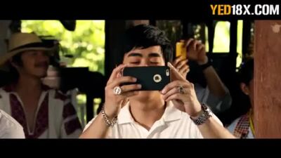 Film per adulti thailandese, Mae Bia 2015 (scene selezionate), con un'attrice dal fascino da modella, di straordinaria bellezza e dal seno prosperoso (MP4_High_Quality)_1.mp4