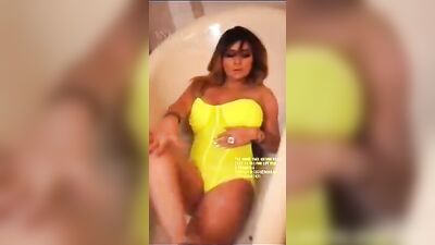 Ankita Dave: 3 vídeos reunidos