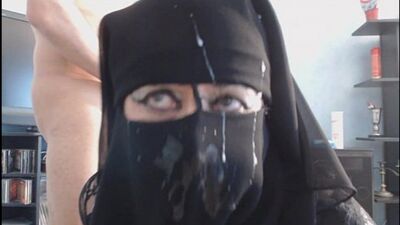 Baise : il lui défonce la chatte - Film porno arabe 2017