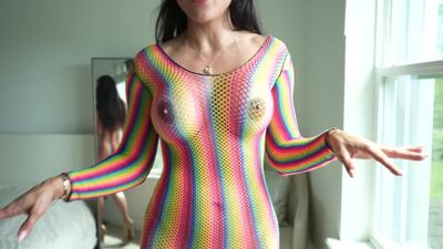 Experimente vestidos transparentes em 4K com visualização no espelho! _ Luana Tomaz